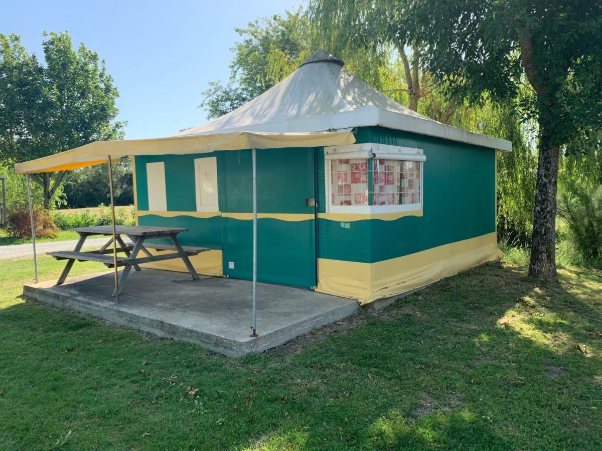 Camping Du Lac De 소종 외부 사진